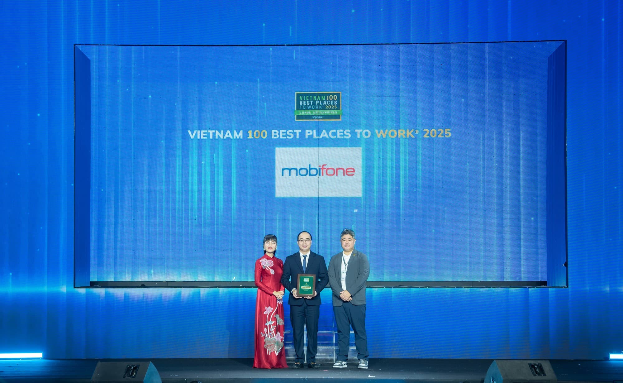 MobiFone lọt Top 50 Thương hiệu nhà tuyển dụng hấp dẫn với sinh viên Việt Nam 2025